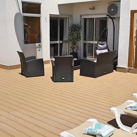 Penthouse T3 Com Terraco E Bbq Appartamento Portimão